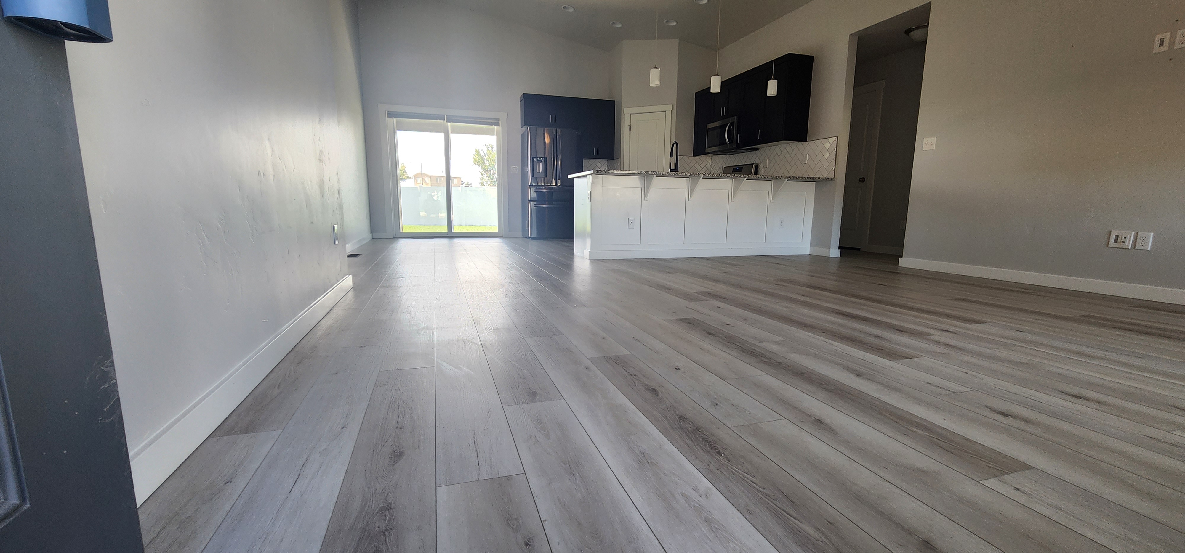 Before and After: Kitchen deep cleaning showcase, demonstrating our thorough chemical-free cleaning process